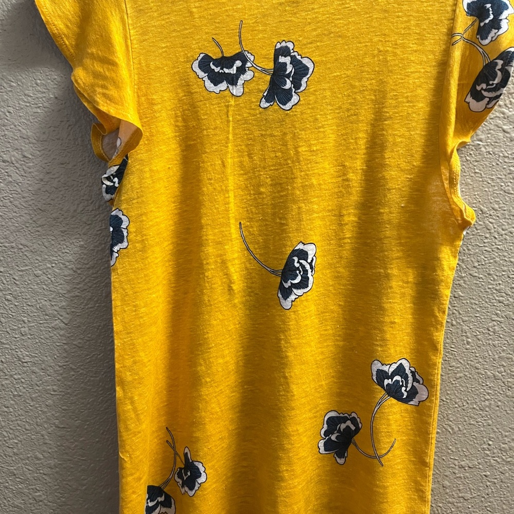 Ann Taylor Floppy short sleeve tee